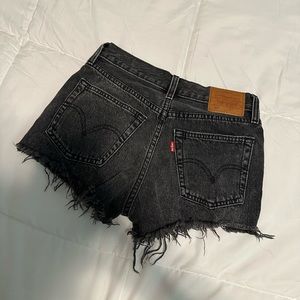 Black Levi’s Jean Shorts
